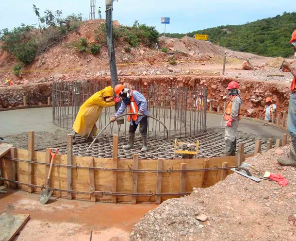 Construcción de Cimentación Y Montaje