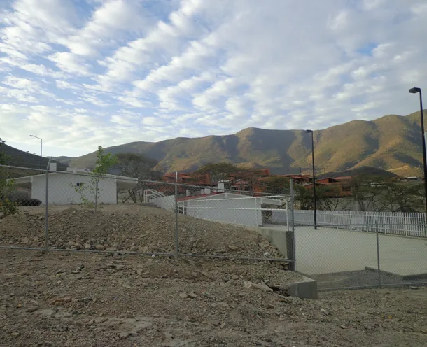 Construcción de Edificios La Función - El Limón