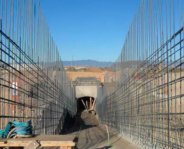 CONSTRUCCIÓN DE TÚNEL